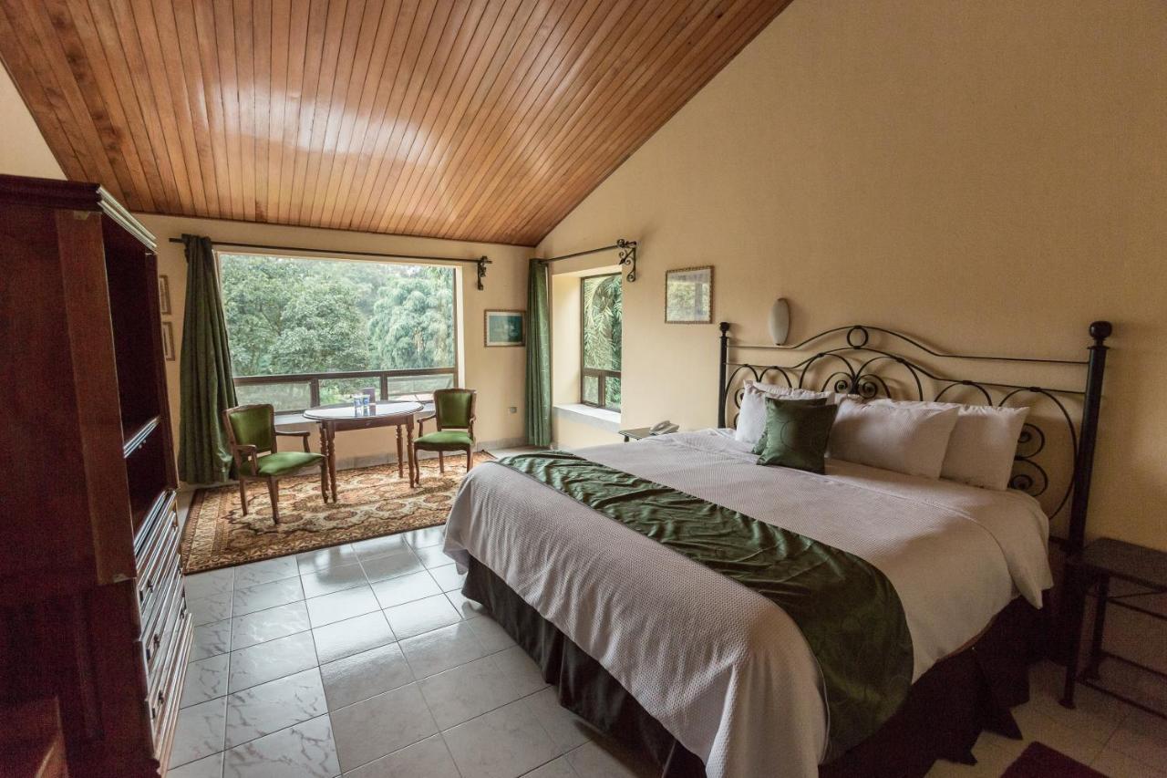 Park Hotel Santa Cruz Verapaz ภายนอก รูปภาพ