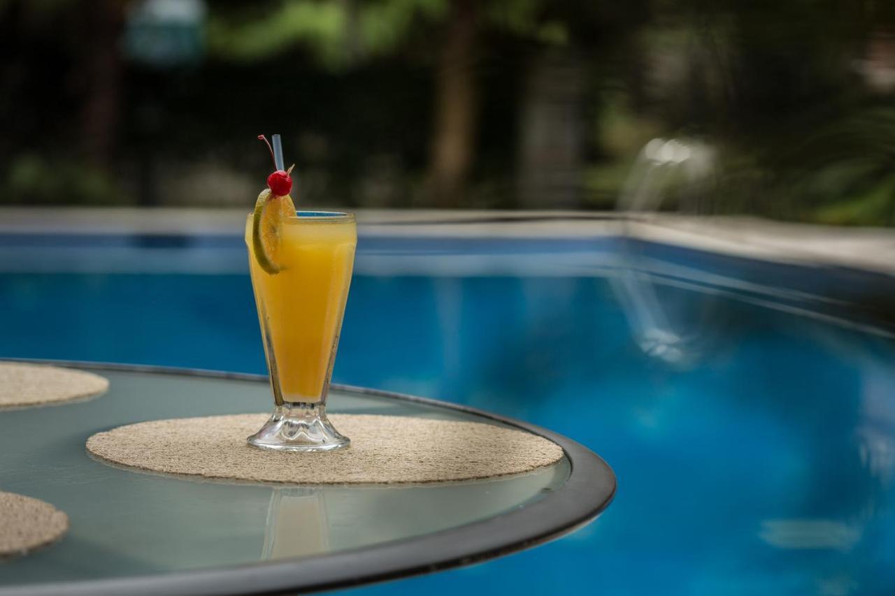 Park Hotel Santa Cruz Verapaz ภายนอก รูปภาพ