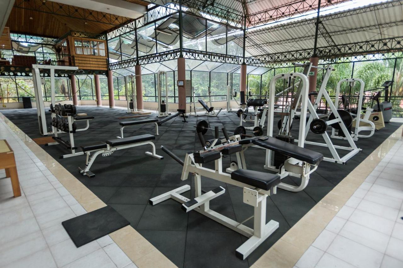 Park Hotel Santa Cruz Verapaz ภายนอก รูปภาพ
