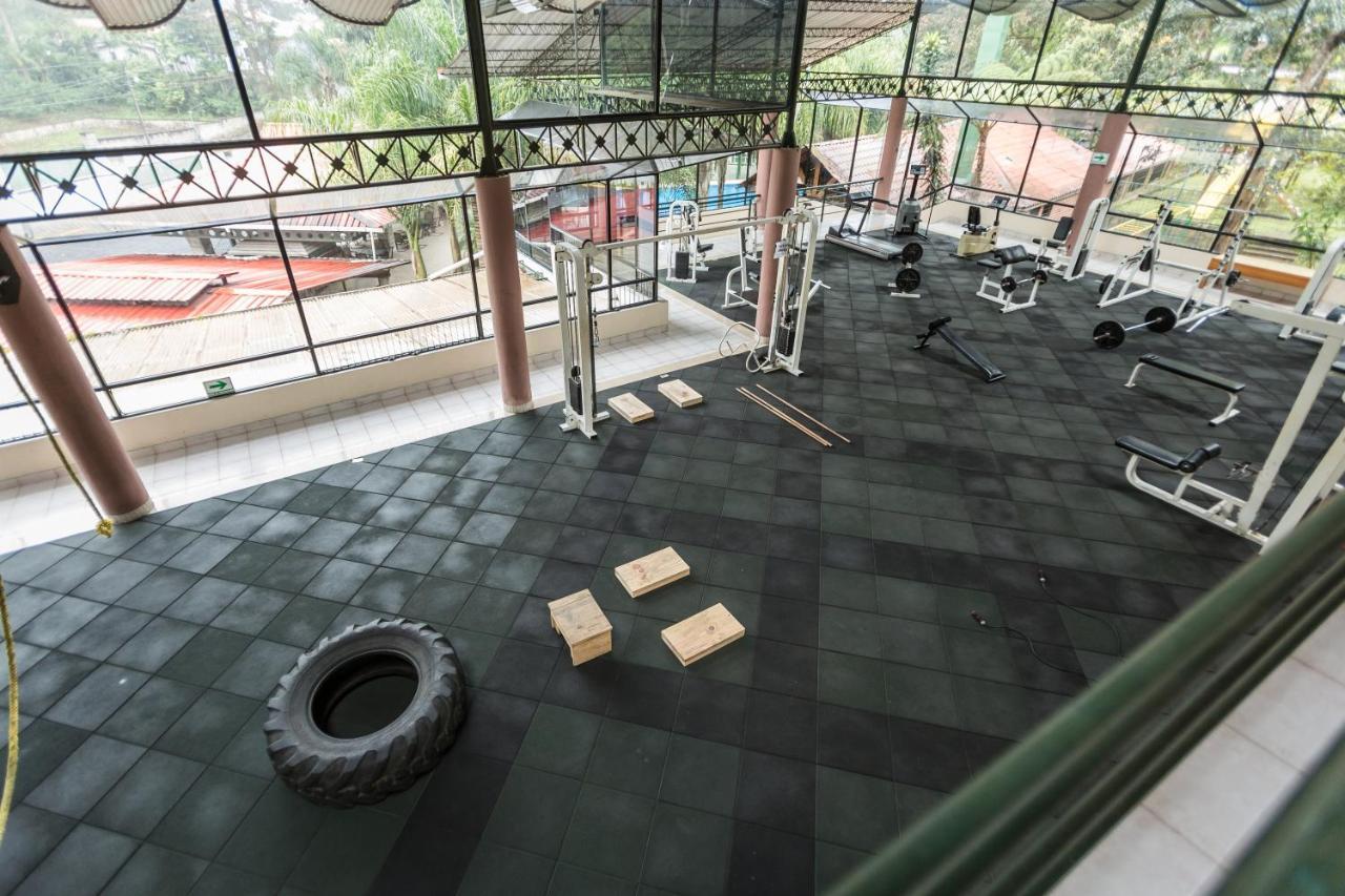 Park Hotel Santa Cruz Verapaz ภายนอก รูปภาพ